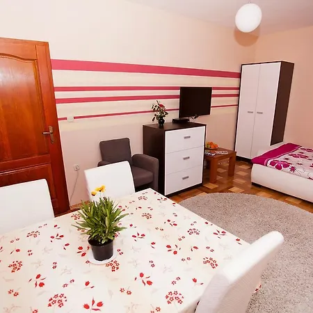 Diklo Borik Vir Apartman *