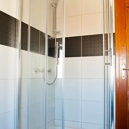 Diklo Borik Vir Apartman Zára