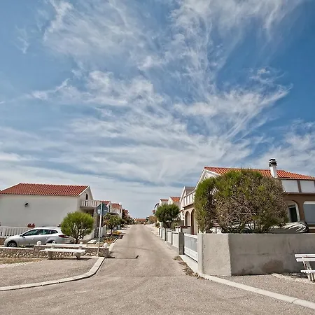 Apartment Diklo Borik Vir Zadar